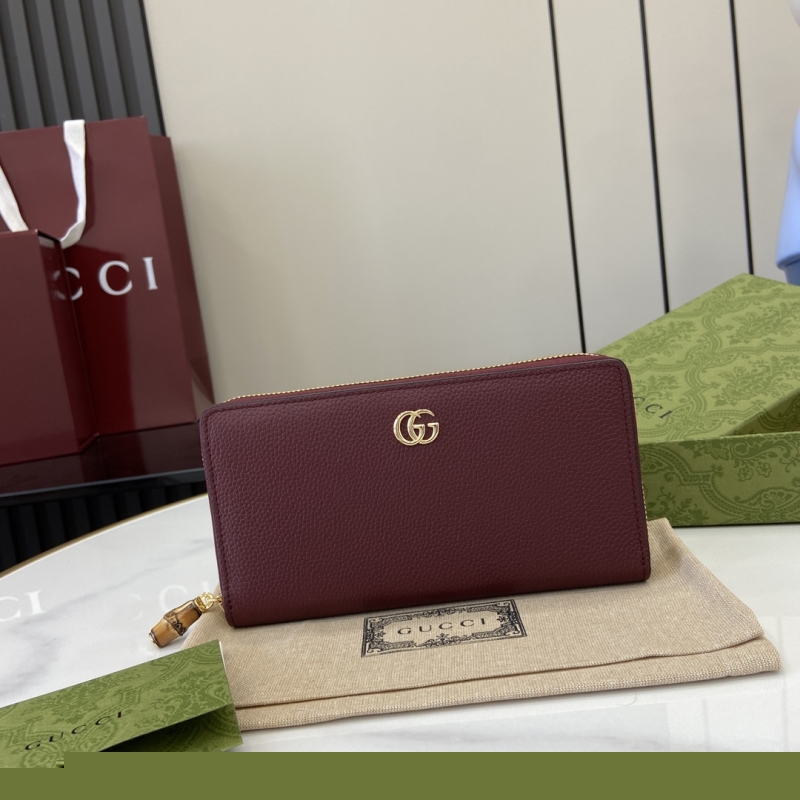 G*u*i wallets & purse